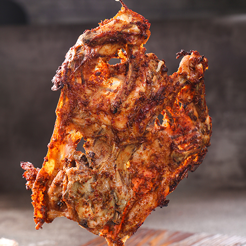 誰懂?。埑蓸s電烤雞架剛出爐，飄香四溢，真的香呀！